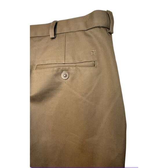 Haggar Men’s Classic Fit Work to Weekend Pants Size 36X32 Dark Taupe - Picture 6 of 9